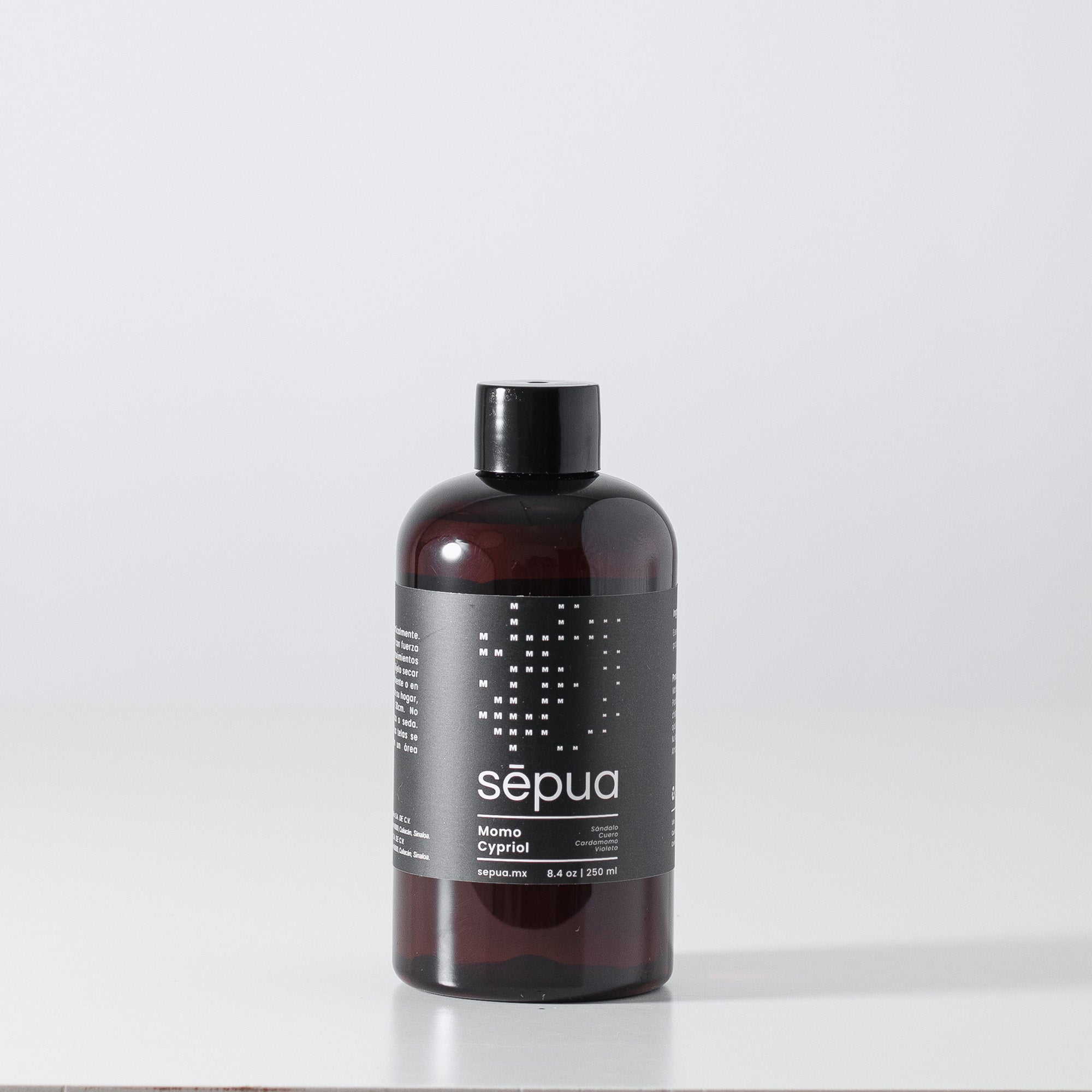 Repuesto de Aroma para Difusor, Momo Cypriol (125ml) - Esencia Amaderada Inspirada en Santal 33